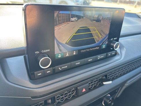 Used 2025 Honda Accord SE image 10