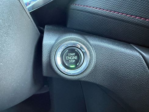 Used 2023 Chevrolet TrailBlazer RS w/ Convenience Package AWD/4WD image 32