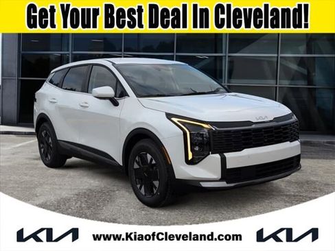 New 2026 Kia Sportage LX image 1