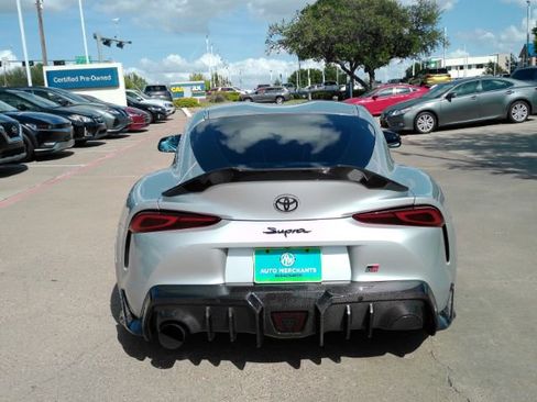 Used 2020 Toyota Supra image 7