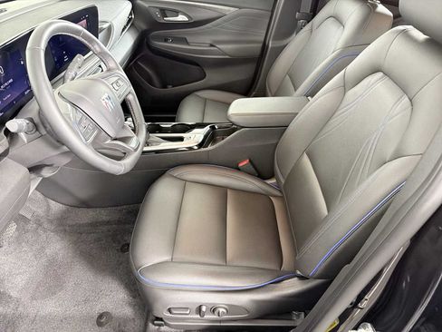 Used 2024 Buick Envista Sport Touring w/ Convenience I Package FWD image 7