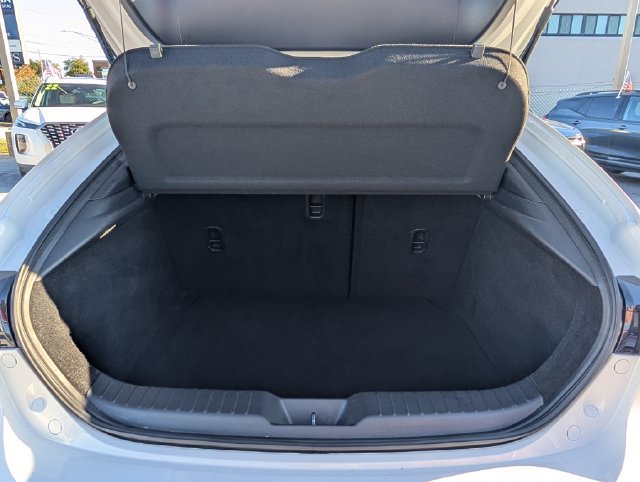Used 2022 MAZDA MAZDA3 s FWD image 13