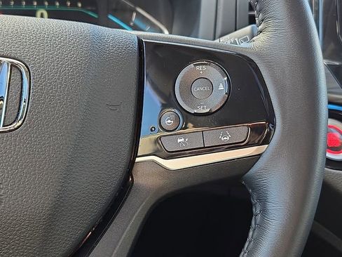 Used 2024 Honda Odyssey Elite image 22