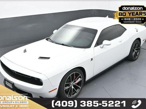 Used 2018 Dodge Challenger R/T Scat Pack w/ Leather Interior Group RWD image 18