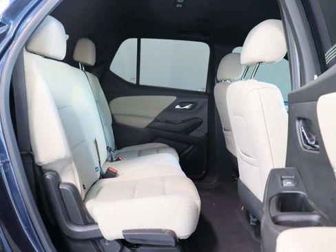 Certified 2023 Chevrolet Traverse LS w/ LPO, Cargo Package FWD image 19