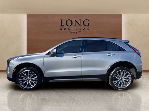 Used 2024 Cadillac XT4 Sport image 8