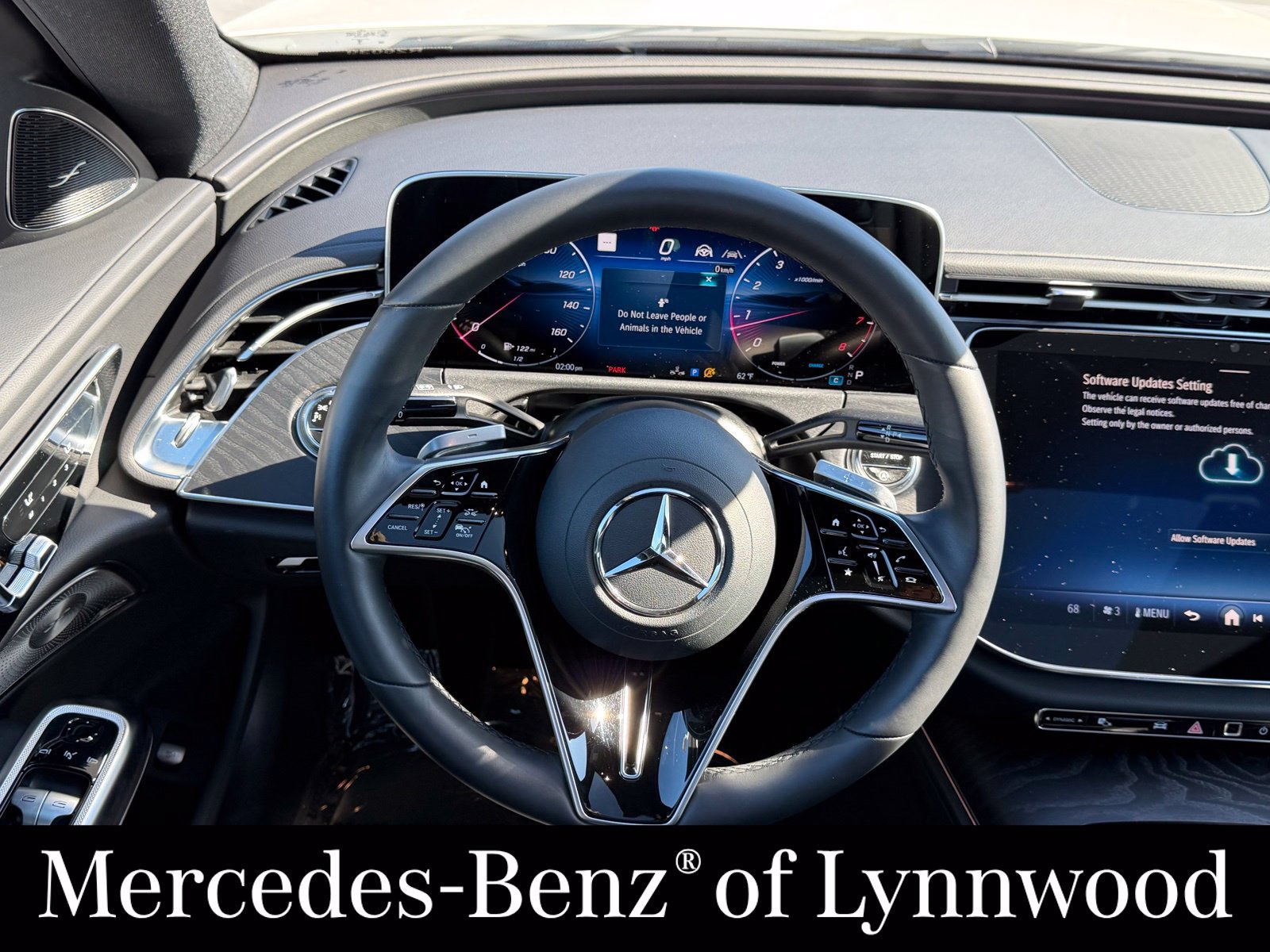 Used 2026 Mercedes-Benz E 350 4MATIC Sedan image 22