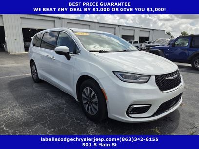 Used 2023 Chrysler Pacifica Touring-L