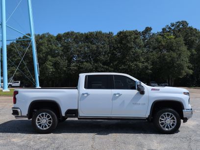 Used 2025 Chevrolet Silverado 2500 LTZ w/ LTZ Premium Package
