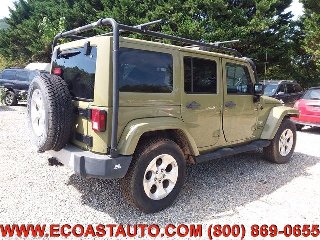 Used 2013 Jeep Wrangler Unlimited Sahara w/ Dual Top Group AWD/4WD image 3