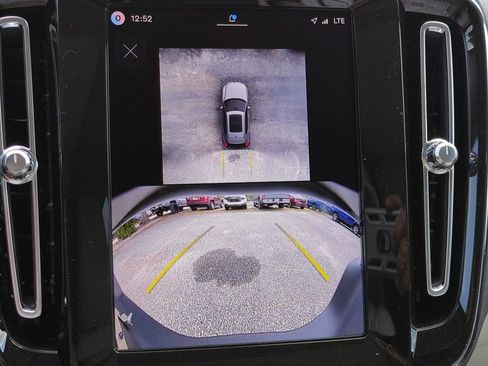 New 2026 Volvo XC40 B5 Plus w/ Protection Package Premier AWD/4WD image 16
