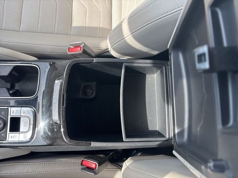 Used 2020 Kia Telluride SX w/ SX Prestige Package AWD/4WD image 19
