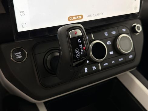 New 2026 Land Rover Defender 110 X-Dynamic SE image 16