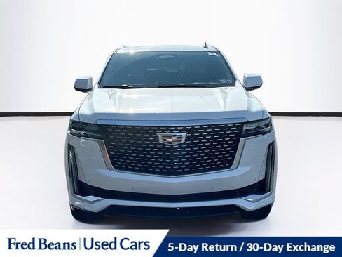 Used 2022 Cadillac Escalade ESV Premium Luxury w/ LPO, Floor Liner Package AWD/4WD image 2