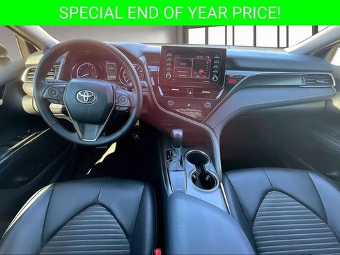 Used 2021 Toyota Camry SE image 7