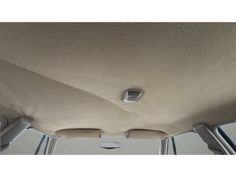 Used 1997 Buick Le Sabre Custom w/ Headliner Lighting Pkg FWD image 27
