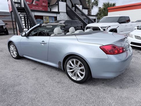 Used 2012 INFINITI G37 Convertible RWD image 3