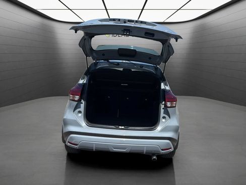 Used 2022 Nissan Kicks SR w/ Premium Package FWD image 14