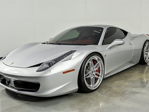 Used 2013 Ferrari 458 Italia Coupe RWD image 5