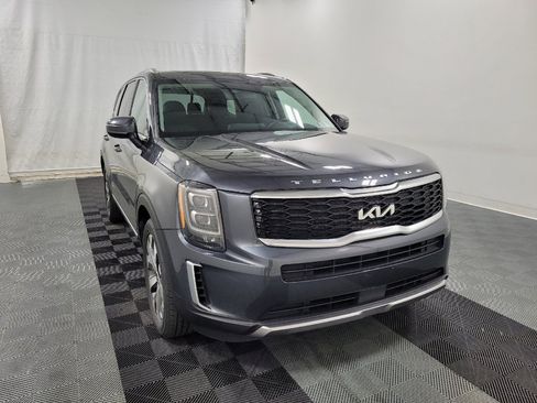 Used 2022 Kia Telluride EX w/ EX Premium Package FWD image 14