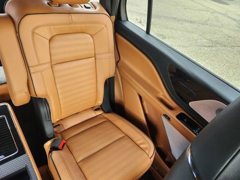 New 2026 Lincoln Aviator Black Label w/ Dynamic Handling Package image 15