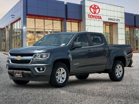Used 2017 Chevrolet Colorado LT w/ LT Convenience Package RWD image 2