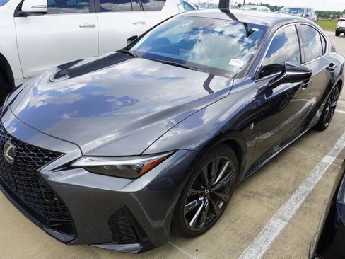 Used 2022 Lexus IS 350 F Sport RWD image 4