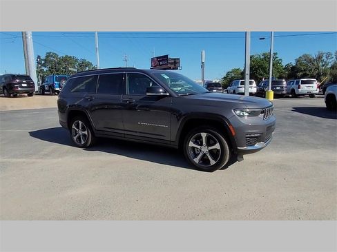New 2025 Jeep Grand Cherokee L Limited w/ Luxury Tech Group II image 41