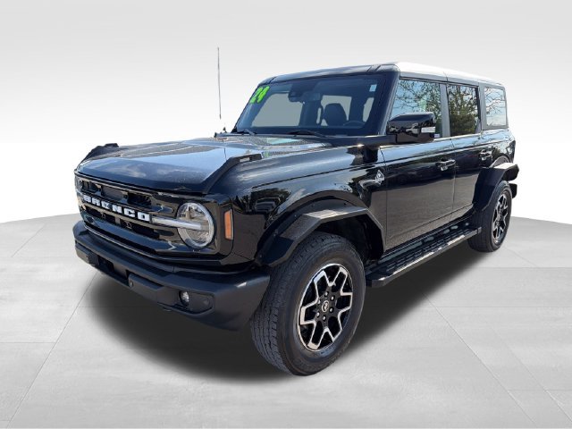 Used 2024 Ford Bronco Outer Banks AWD/4WD image 3