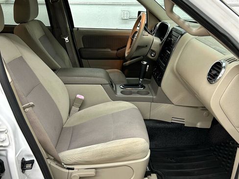 Used 2007 Ford Explorer Sport Trac XLT image 12