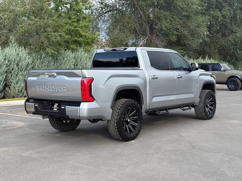 Used 2023 Toyota Tundra Limited AWD/4WD image 9