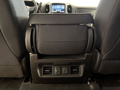 Used 2020 GMC Sierra 1500 SLE w/ SLE Value Package image 29