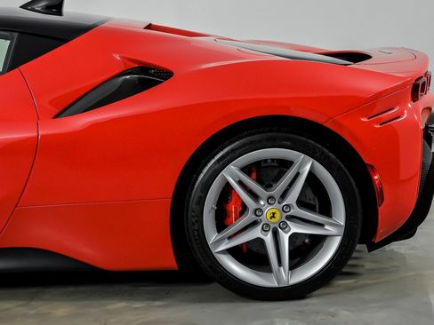 Used 2021 Ferrari SF90 Stradale image 9