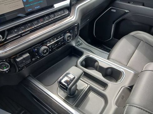 Certified 2024 Chevrolet Silverado 1500 LTZ w/ LTZ Premium Package AWD/4WD image 33