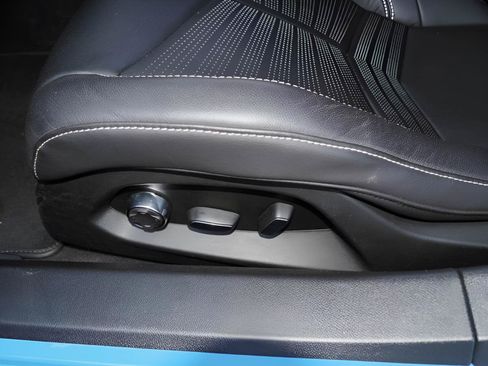 Used 2024 Chevrolet Corvette Stingray Premium Conv w/ Stealth Interior Trim Package RWD image 20