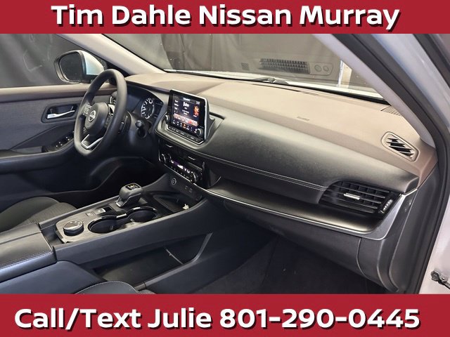 Used 2022 Nissan Rogue SV AWD/4WD image 17