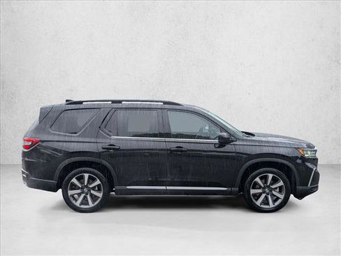 Used 2024 Honda Pilot Elite image 4