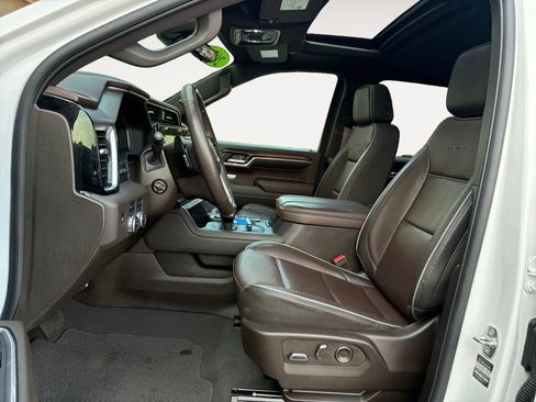 Used 2024 GMC Sierra 1500 Denali AWD/4WD image 9
