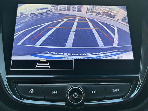 Used 2021 Chevrolet TrailBlazer LT w/ Convenience Package image 17