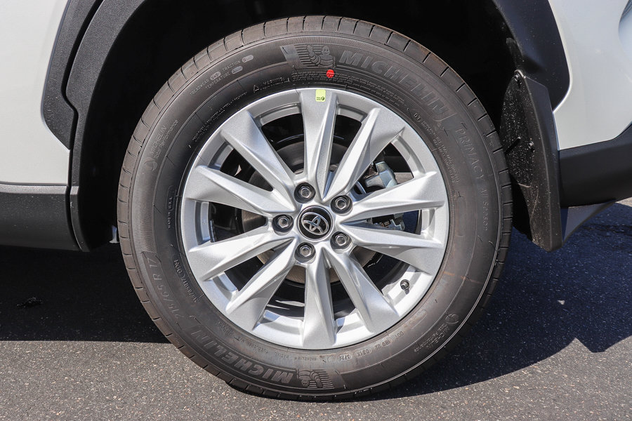 New 2026 Toyota Corolla Cross LE w/ Moonroof Package FWD image 10