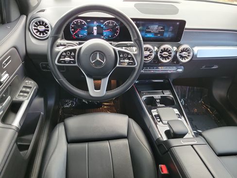 Used 2020 Mercedes-Benz GLB 250 image 6