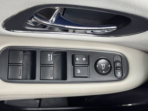 Used 2016 Honda HR-V EX image 22