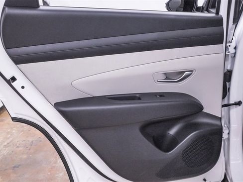 Certified 2025 Hyundai Tucson SEL image 33