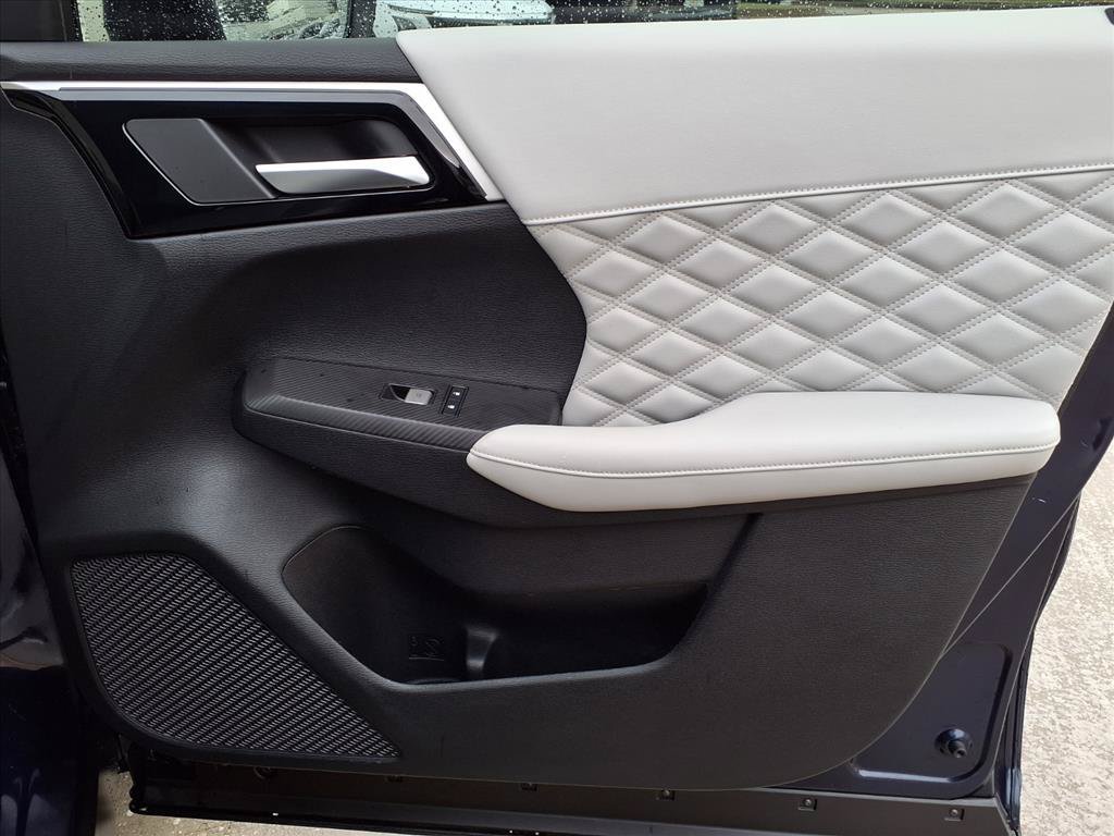 Used 2024 Mitsubishi Outlander SEL FWD image 10