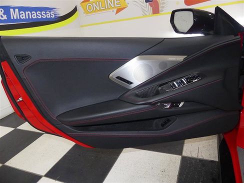 Used 2022 Chevrolet Corvette Stingray 3LT w/ Z51 Performance Package image 32