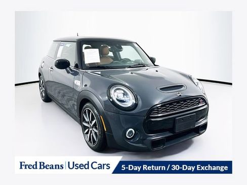 Used 2021 MINI Cooper S image 1