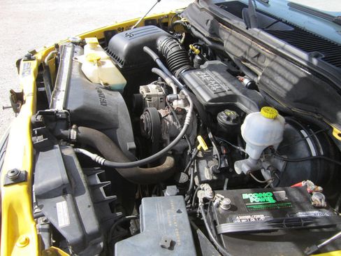 Used 2005 Dodge Ram 1500 Truck SLT w/ Rumblebee Group image 18