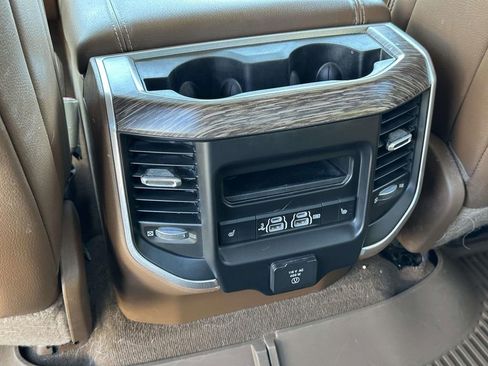 Used 2020 RAM 1500 Laramie AWD/4WD image 15