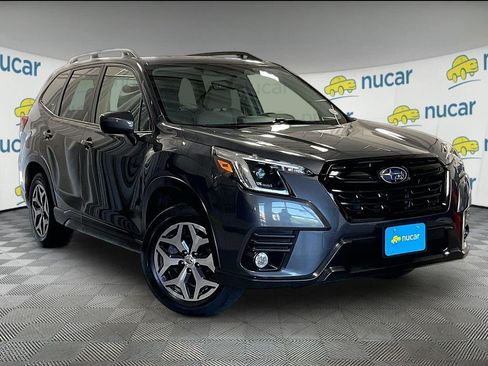 Used 2023 Subaru Forester Premium AWD/4WD image 1