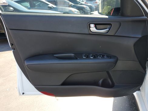 Used 2018 Kia Optima S w/ Option Group 020 image 13